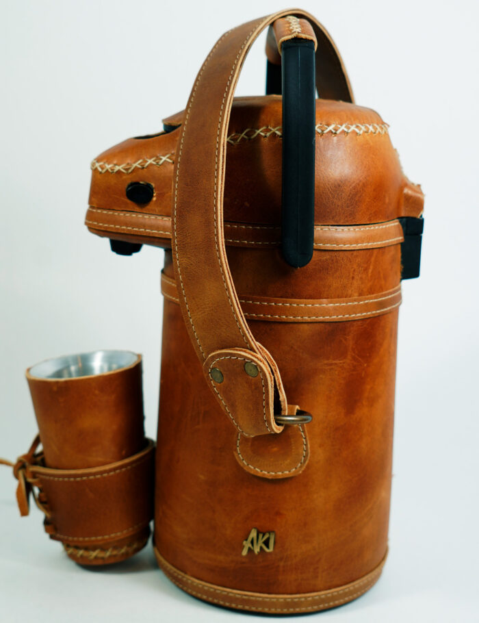 Termo Inox 1.9 Forrado Completo En Cuero Suela Gastado