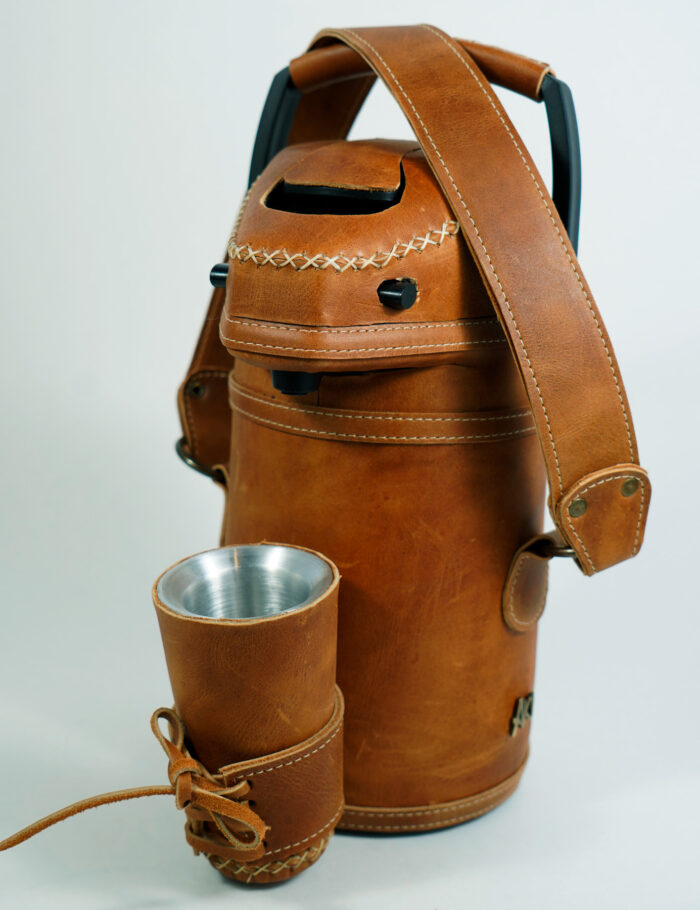 Termo Inox 1.9 Forrado Completo En Cuero Suela Gastado