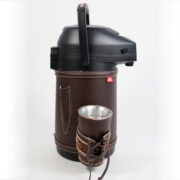 Termo Inox 1.9 En Simil Cuero Marron Graneado Con Ao Poi