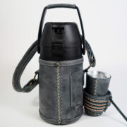 Termo Inox 1.3 En Cuero Negro Gastado Con Faja