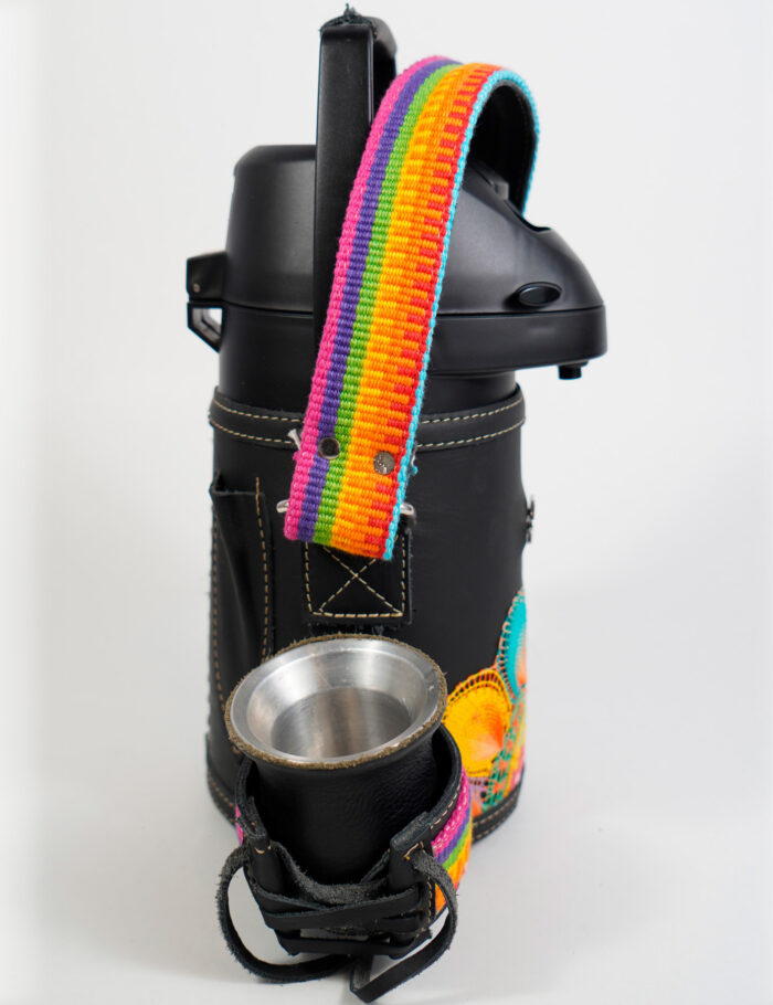 Termo Inox 1.3 En Cuero Negro Graneado Con Faja y Ñanduti