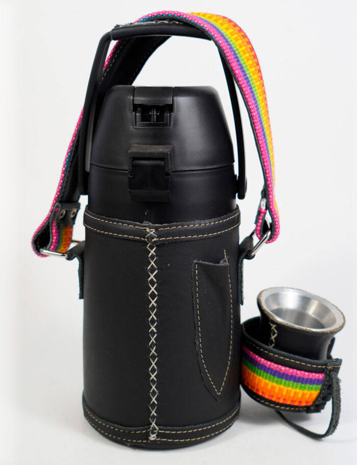 Termo Inox 1.3 En Cuero Negro Graneado Con Faja y Ñanduti