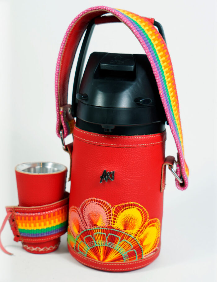 Termo Inox 1.3 En Cuero Rojo Con Faja Y Ñanduti