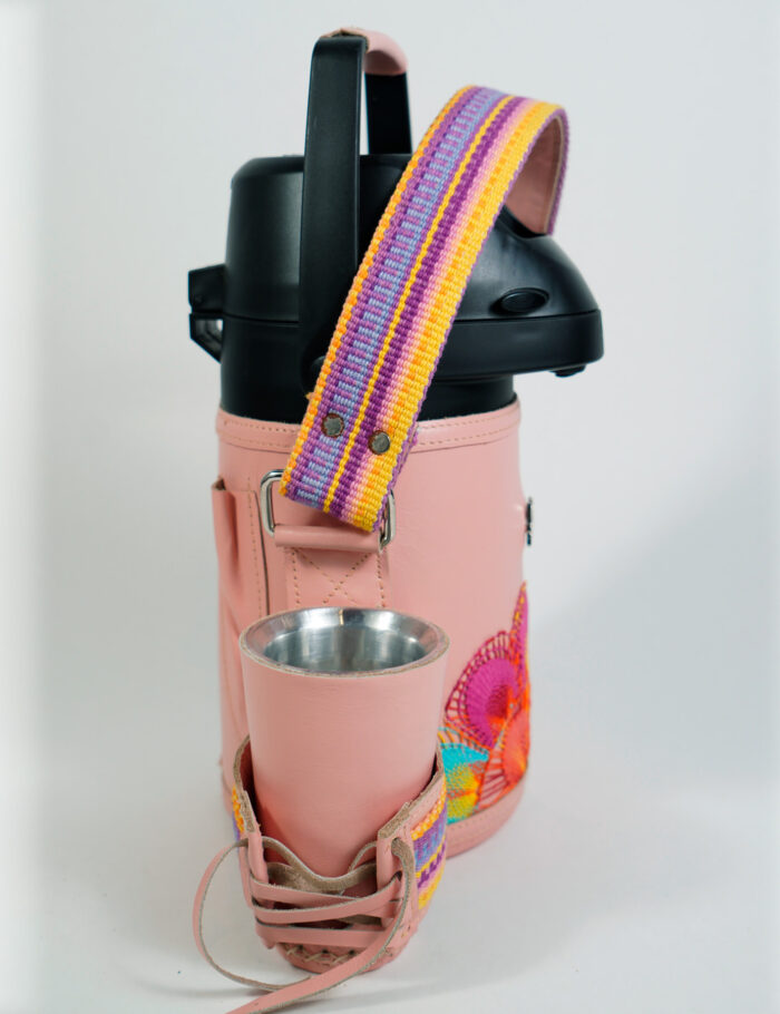 Termo Inox 1.3 En Cuero Rosa Con Faja Y Ñanduti