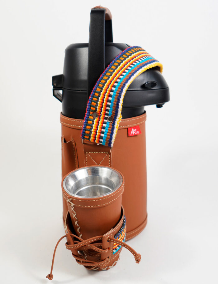 Termo Inox 1.3 En Simil Cuero Marron Suela Con Faja