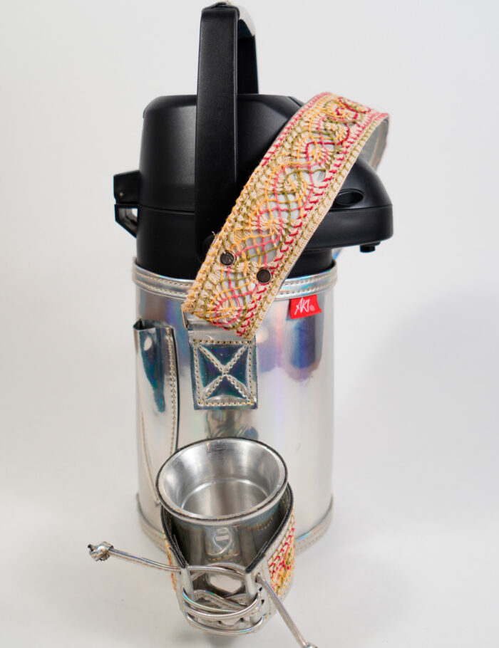 Termo Inox 1.3 En Simil Cuero Plateado Con Ao Poi