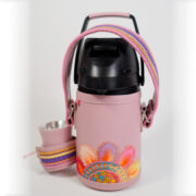 Termo Inox 1.3 En Simil Cuero Rosa Con Faja Y Ñanduti