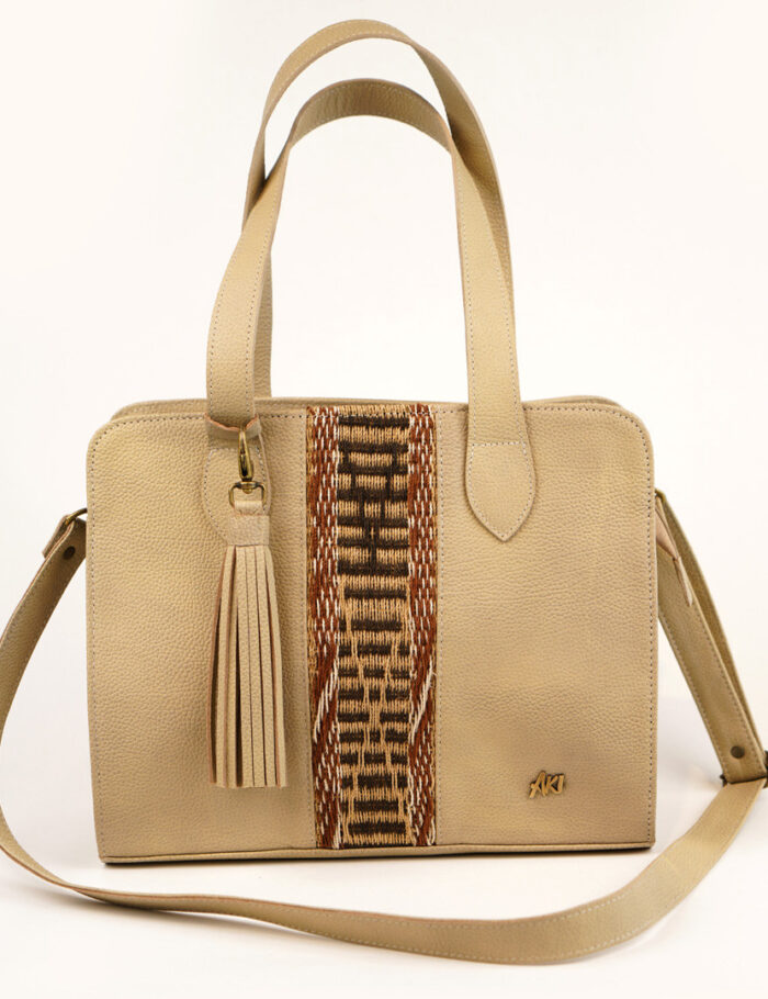 Cartera KiKi De Cuero Marron Japones Claro Con Karaguata Cartera KiKi De Cuero Marron Japones Claro Con Karaguata