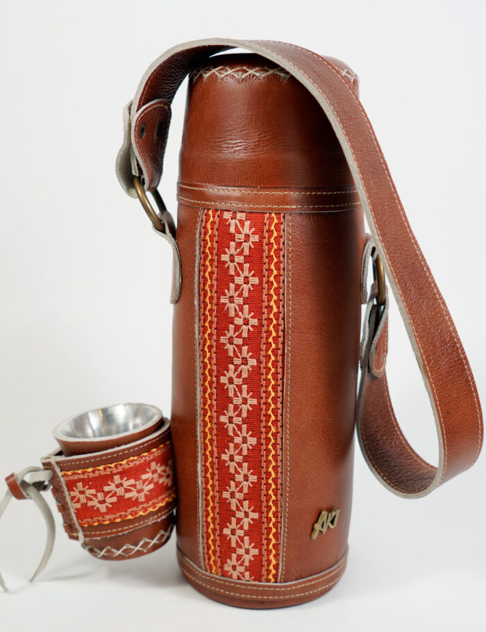 Termo Mate Alto Termolar Color Marron Rojizo Con Ao Poi