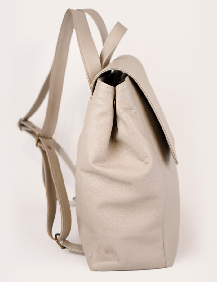 Mochilita Pulga En Cuero Color Hueso Mochilita Pulga En Cuero Color Hueso