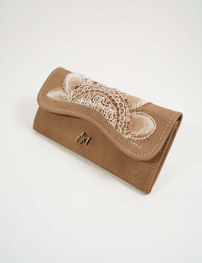 Billetera Doble En Cuero Marron Japones Con Ñanduti