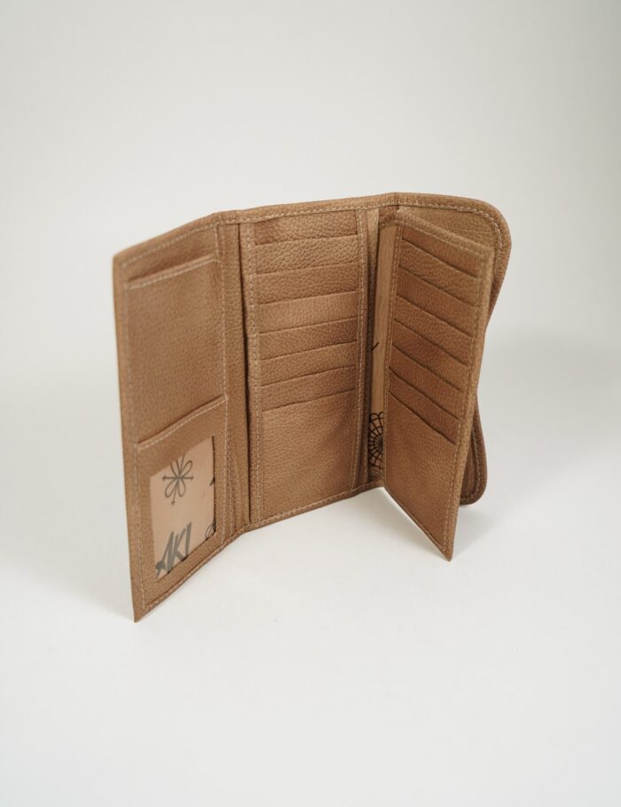 Billetera Doble En Cuero Marron Japones Con Ñanduti