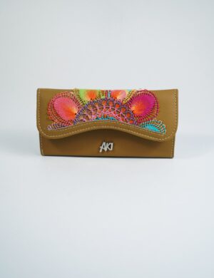Billetera En Cuero Dulce De Leche Con Ñanduti