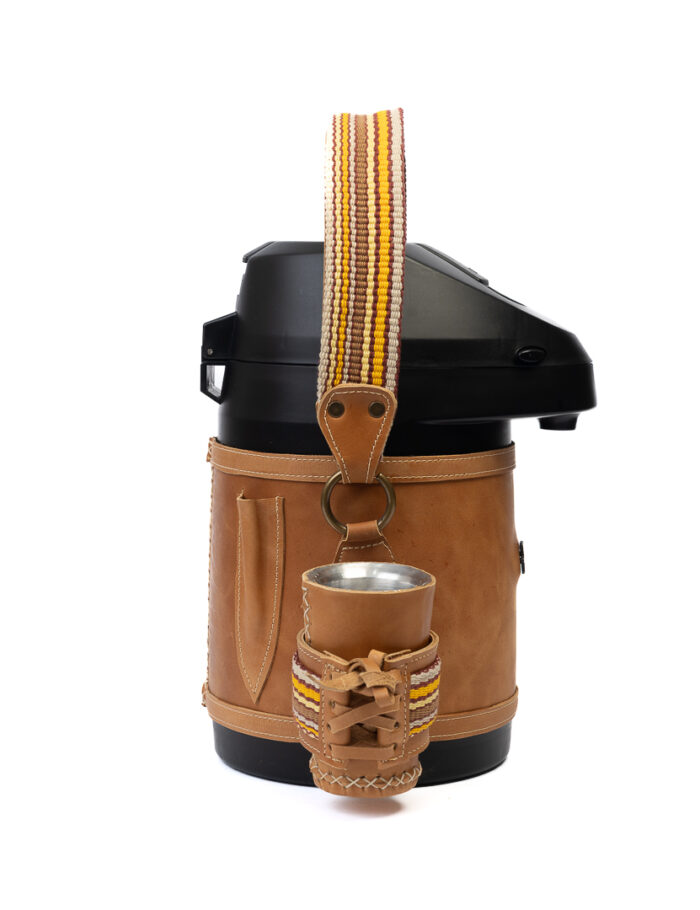 AKI TERMO INOX 2,5 TERERE CUERO MARRON SUELA CON FAJA 3 AKI TERMO INOX 2,5 TERERE CUERO MARRON SUELA CON FAJA 3